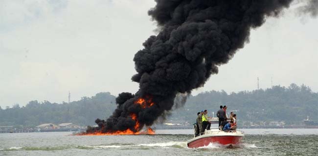 Kebocoran Minyak di Teluk Balikpapan Tak Ganggu Distribusi BBM