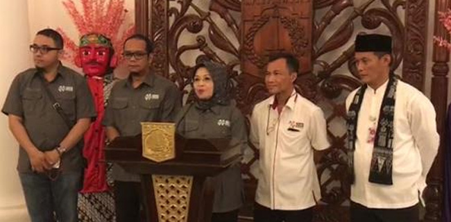 Truk Pengangkut Sampah Dipilih Sylviana Murni Untuk Sosialisasi Asian Games 2018
