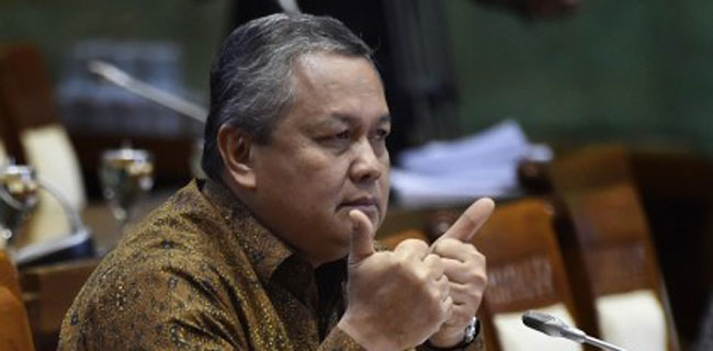 Perry Warjiyo, Mundur Saja Kalau Tak Mampu Stabilkan Rupiah<i>!</i>