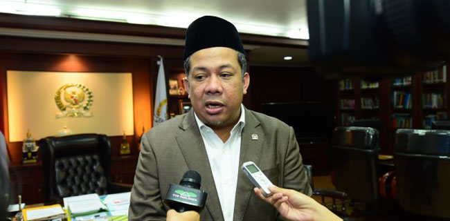 Fahri Hamzah: Pelaku Teror Bom Bunuh Diri Diprogram Rusak Simbolik Islam