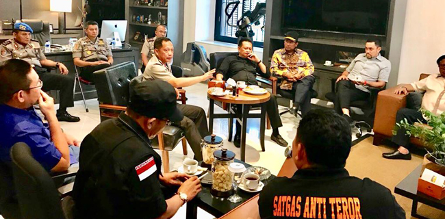 Catatan Pedih Ketua DPR Dari Surabaya