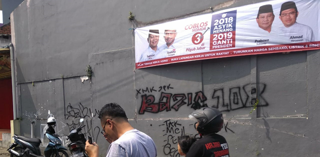 Spanduk Prabowo-Aher Bertebaran Di Jawa Barat