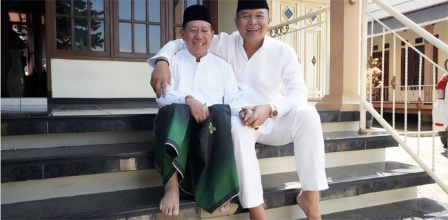 Kang Hasan <i>Silaturahmi</i> Ke Kediaman Ketum Paguyuban Pasundan