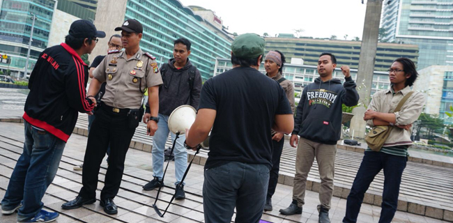 Aksi Solidaritas Media Di Bundaran HI Sempat Dihentikan Polisi