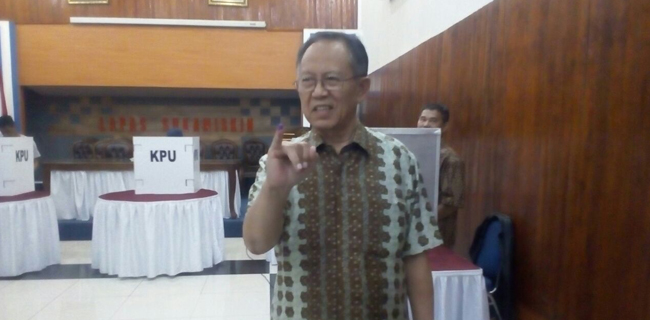 Dada Rosada Mencoblos Di TPS Khusus Lapas Sukamiskin