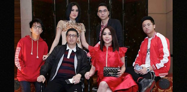 Awas Jebakan "Foto Keluarga" Heri Sukanto Tjahja