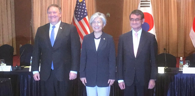 Menlu AS, Korsel, Dan Jepang Bahas Denuklirisasi Korut