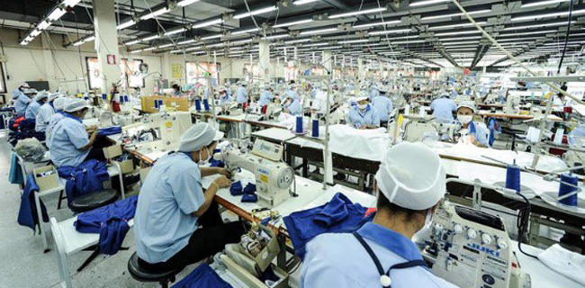 Target Jokowi 10 Juta Lapangan Masih Berat Sebelah