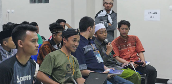 Setelah 'Live In' Di Pemukiman Ahmadiyah, Muhammad Rum: Sama, Nggak Ada Bedanya