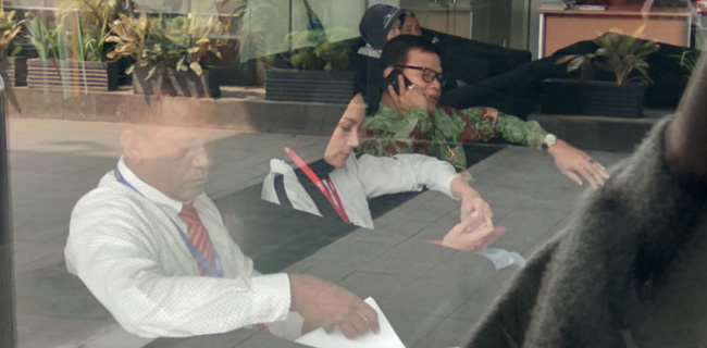 Mangkir Dua Kali, Steffy Ditemani Pengacara Penuhi Panggilan KPK