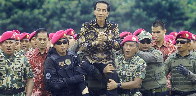 TNI-Polri Disuruh Jadi "Jubir" Pemerintah