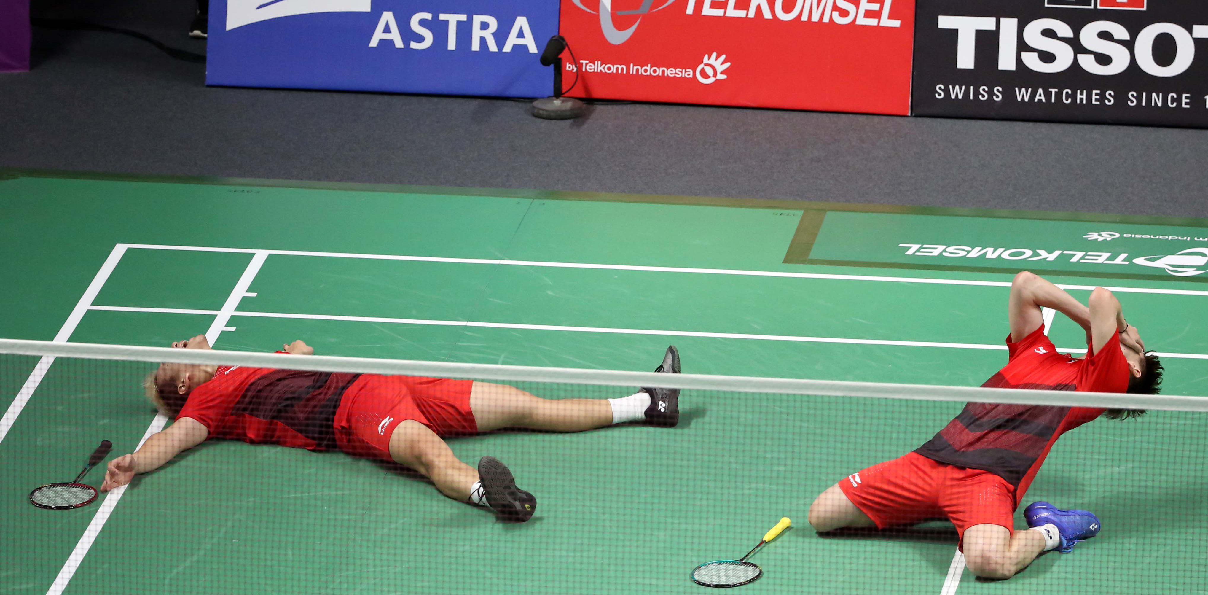 Selebrasi Di Lapangan BuluTangkis