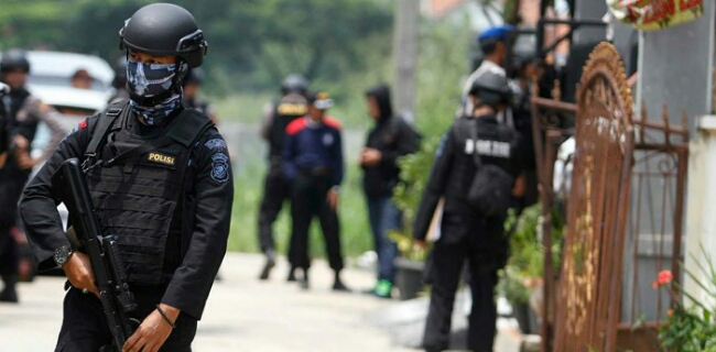 Tim Densus 88 Amankan Dua Terduga Teroris Di Lampung