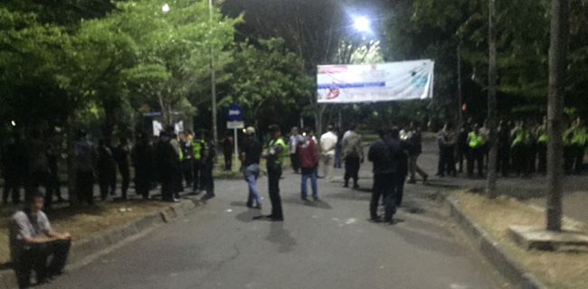 Tawuran Pecah Di Universitas Pancasila, Polisi Lakukan Penyisiran