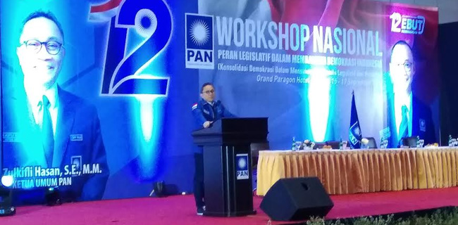 Terima Aduan Sembako Naik, Zulhas Ajak Ganti Prsiden Di <i>Workshop</i> PAN