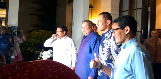 SBY Dan AHY Sambut Langsung Kedatangan Prabowo-Sandi
