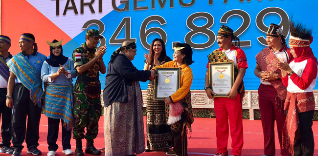 Rekor MURI Tari <i>Gemu Famire</i> TNI Bikin Jaya Suprana Senang