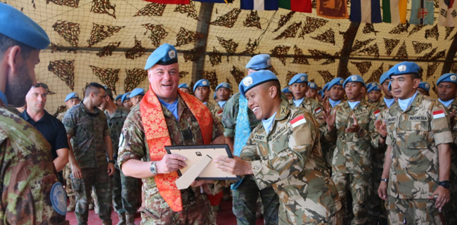 Komandan UNIFIL Kunjungi Prajurit TNI
