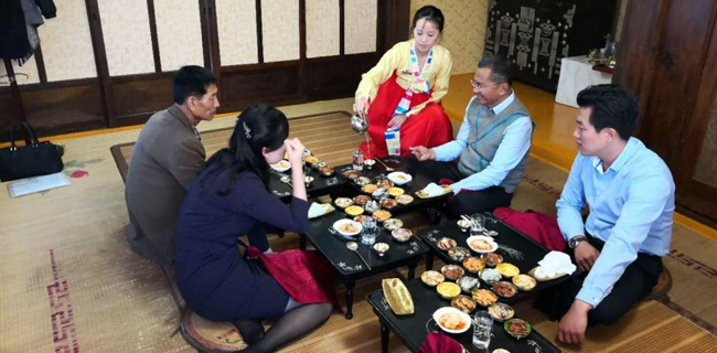 Bayar Renminbi, Kembalian Dollar