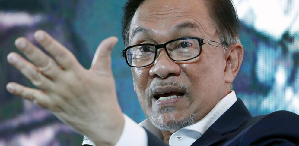 Anwar Ibrahim Dilantik Jadi Anggota Parlemen