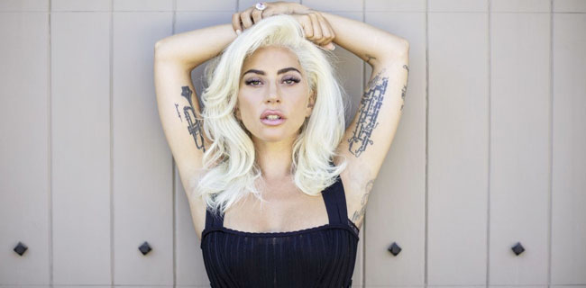 Lady Gaga, Tunangan, Ogah Pamer