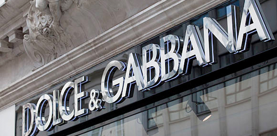 Dituduh Rasis, Situs Belanja Online China Tarik Produk Dolce & Gabbana