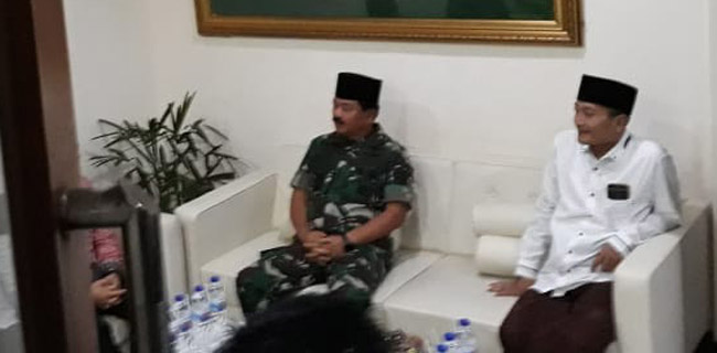 Tiba-Tiba, Panglima TNI Sambangi NU Banyuwangi