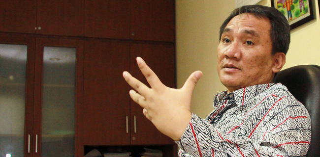 Andi Arief: Sabar Pak Prabowo, Keadaan Memang Tidak Normal Di Bawah Jokowi