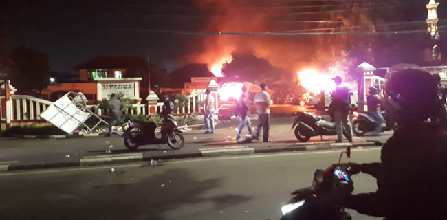 Polsek Ciracas Dibakar, Kapolda: Massa Perusak Cari Pemukul Rekannya