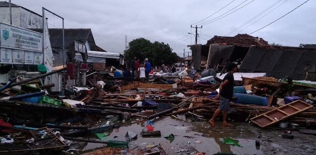 Warga Kecamatan Sumur Belum Tersentuh Tim Evakuasi