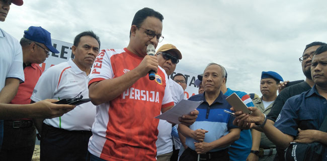 Anies Rombongan Rsud Tarakan Sedang Berlibur Di Pantai Anyer