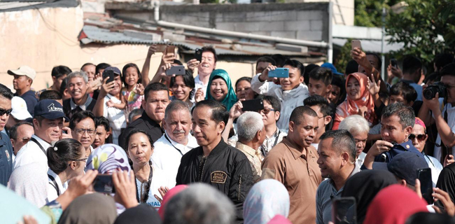 Presiden Jokowi Nyalakan Listrik Gratis Untuk  60 Ribu Warga Kurang Mampu di Jabar
