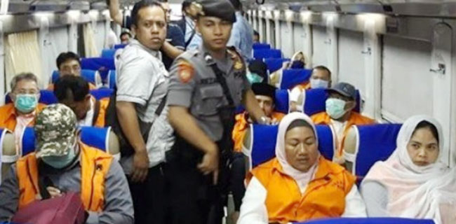 Naik Kereta Eksekutif, Tahanan KPK Dipindah ke Surabaya