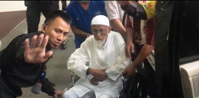 Jokowi Mau Dulang Suara Muslim Lewat Pembebasan Ustaz Ba'asyir