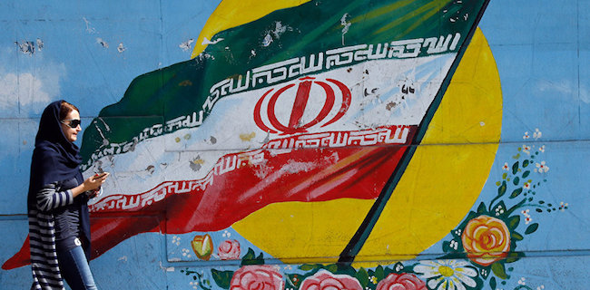 Mungkinkah Amerika Menyerang Iran?