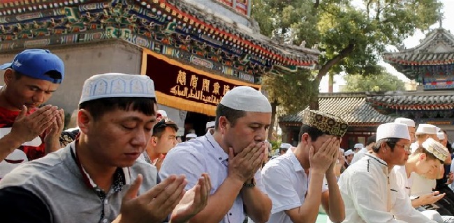 China Buka Pintu Untuk Pejabat Asing Masuk Ke Xinjiang