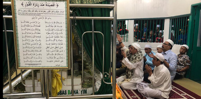 Keunikan Makam Habib Basirih Di Kalsel