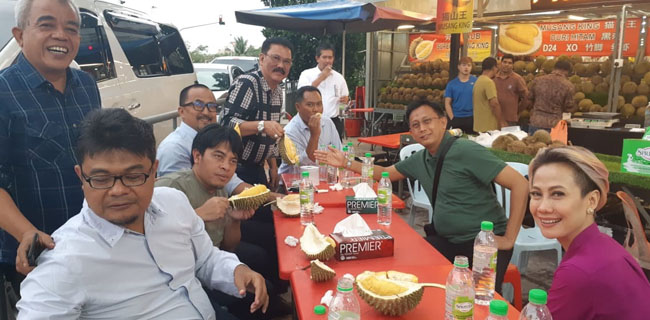 Ini Tentang Rokok Dan Durian Di Malaysia