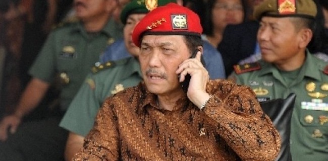 Luhut Buldozer Politik Jokowi, Harus Ada Yang Berani Hadapi
