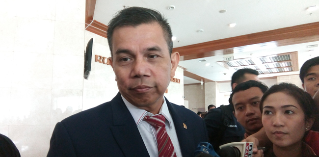 Tanpa SBY, Hinca Kendalikan Sementara Partai Demokrat