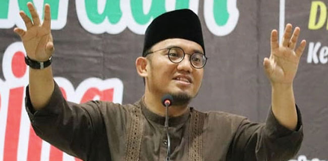 Jokowi Nepuk Air Di Dulang