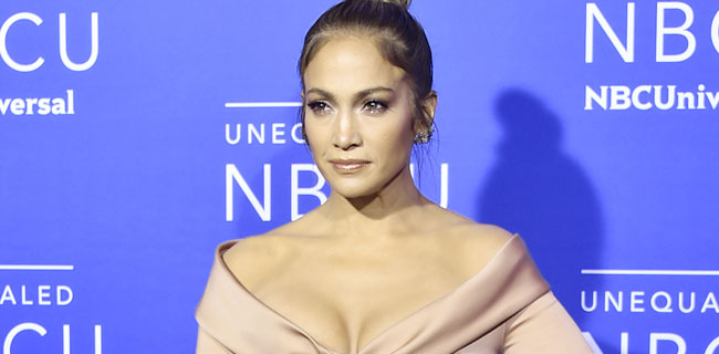 Jennifer Lopez, Tak Mewakili Motown