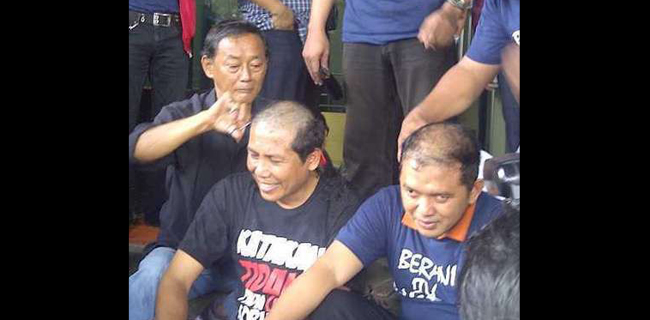 Dua Pegawai KPK Digebukin, Aktivis Senior Ingatkan Peristiwa Fadjroel Gunduli Rambut