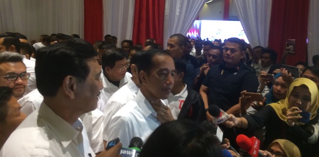 Jokowi Yakin Purnawirawan TNI-Polri Tidak Akan Pengaruhi Prajurit Aktif