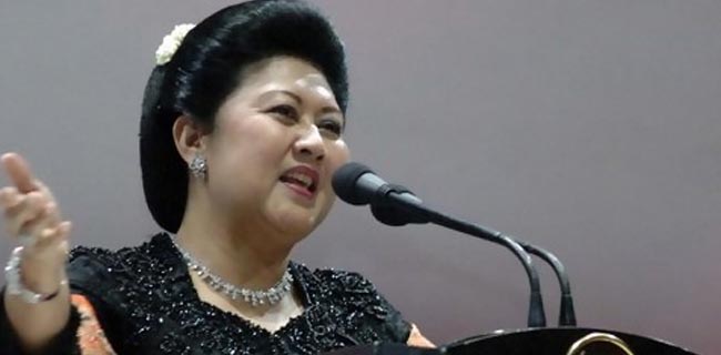 Warga Sumbar Doakan Kesembuhan Ibu Ani Yudhoyono