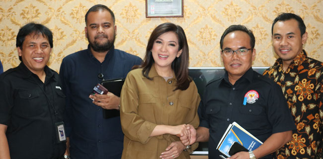 KPI Jakarta: <i>Metro TV</i> Tidak Berimbang Beritakan 01 Dan 02