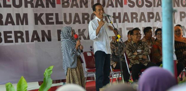 Tolong, Jokowi Ambil Cuti Dan Kurangi Mengkonsolidasi Aparat Negara