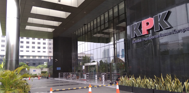 KPK Periksa Karyawan Adhi Karya Terkait Suap IPDN Sulut