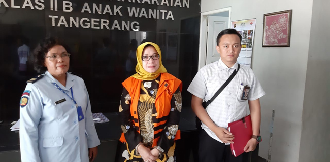Eni Saragih Dijebloskan Ke Lapas Wanita Tangerang