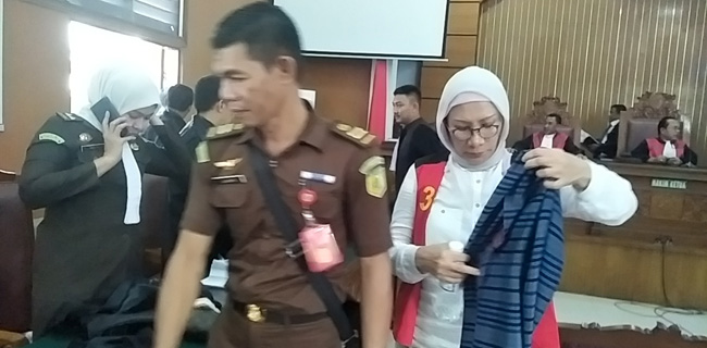 Saksi RS Bina Estetika Diperiksa, Ratna: Saya Minta Maaf